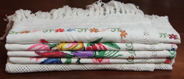 Cross Stitch Tulip Tablecloth