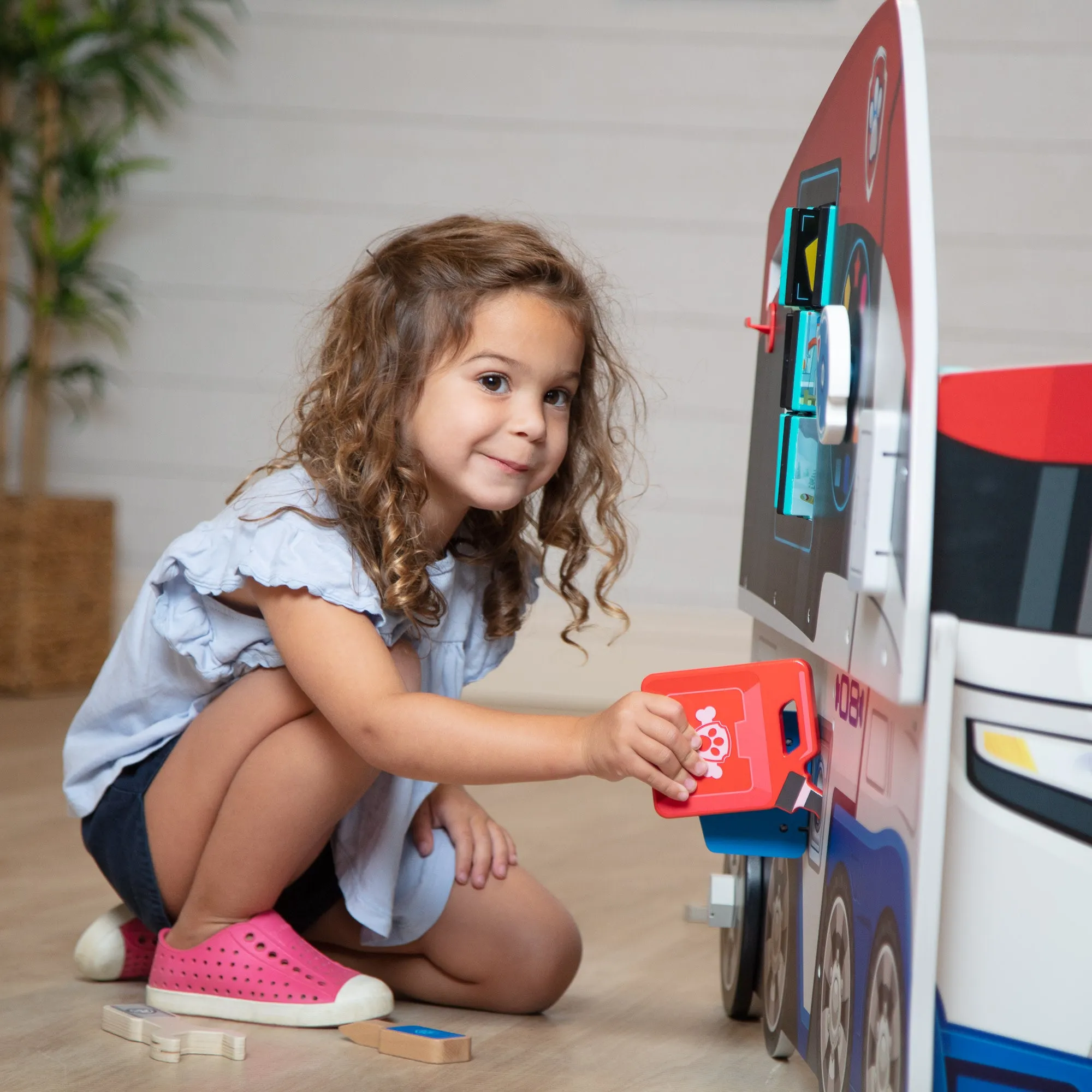 PAW Patrol Wooden PAW Patroller Activity Center